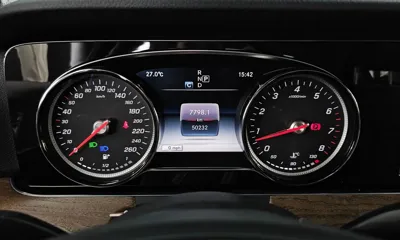 Mercedes-Benz E-Class 2018, 50232 км, за 24990000 KRW - фото 8