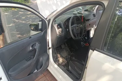 Volkswagen Polo 2016, 17000 км, за 40914.95 CNY - фото 16