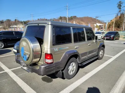 Hyundai Galloper 2000, 338400 км, за 4200000 KRW