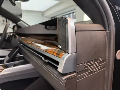 Cadillac Escalade 2025, 2500 км, за 172500000 KRW - фото 8