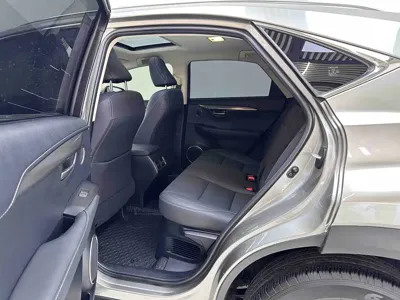 Lexus NX 2021, 72500 км, за 161900 CNY - фото 8