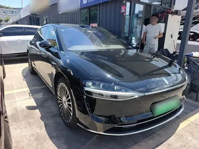 享界 享界S9T 2025, 7500 км, за 284800 CNY