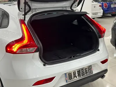 Volvo V40 2016, 50000 км, за 48000 CNY - фото 27