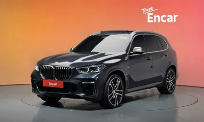 BMW X5 · 2022 год