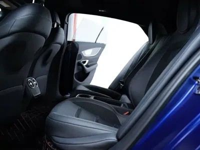 Mercedes-Benz AMG GT 2021, 68000 км, за 441800 CNY - фото 42