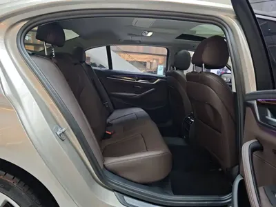 BMW 5 Series 2019, 78000 км, за 135800 CNY - фото 9