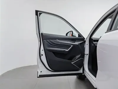 Venucia V 2022, 44200 км, за 38500 CNY - фото 8