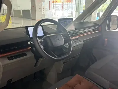 Yuan Cheng 远程超级VAN 2025, 18000 км, за 106800 CNY