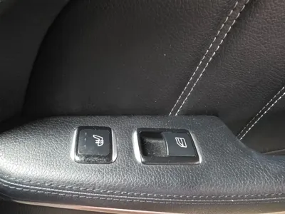 Mercedes-Benz E-Class 2016, 106531 км, за 10900000 KRW