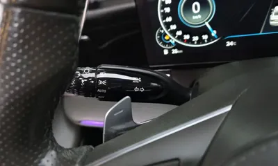 Hyundai Grandeur 2020, 83075 км, за 15336.84 USD - фото 28