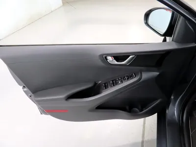 Hyundai Ioniq 2017, 77561 км, за 12000000 KRW - фото 15