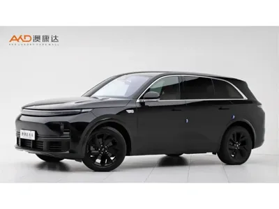 Li Auto Li L7 · 2023 год