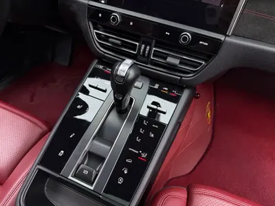 Porsche Macan 2024, 50700 км, за 339799 CNY - фото 12