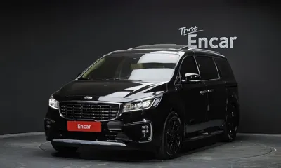 Kia Canival · 2019 год