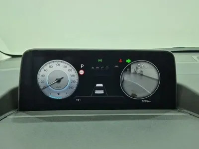 Hyundai Staria 2023, 5300 км, за 77750000 KRW - фото 7