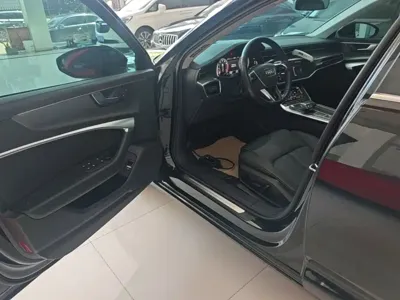 Audi A6L 2022, 80700 км, за 212100 CNY - фото 16