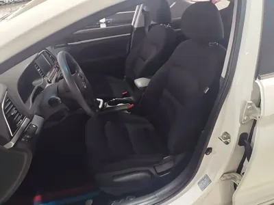 Hyundai Elantra 2019, 50199 км, за 46300 CNY - фото 15