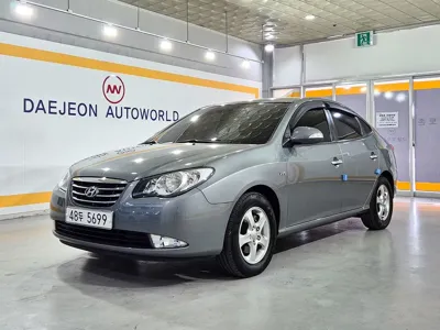 Hyundai Avante · 2010 год