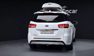 Kia Canival 2018, 67303 км, за 15500000 KRW