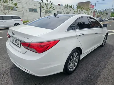 Hyundai Sonata 2014, 179709 км, за 5500000 KRW