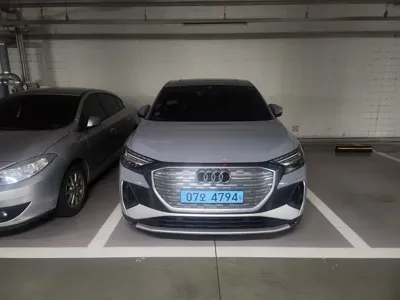 Audi Q4 e-tron · 2023 год