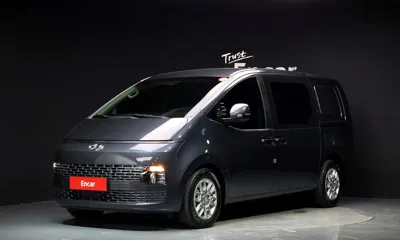 Hyundai Staria · 2023 год