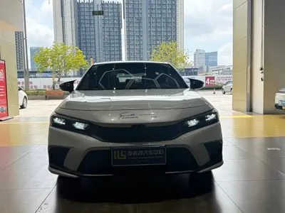 Honda Civic 2023, 11900 км, за 86800 CNY - фото 2
