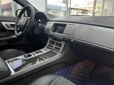 Jaguar XF 2015, 100000 км, за 48800 CNY - фото 5