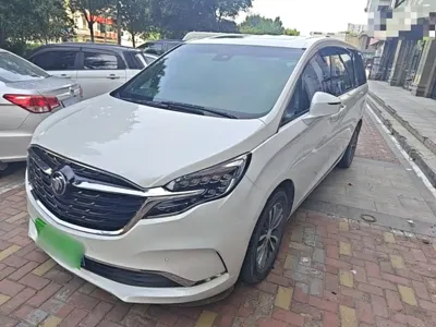 Buick GL8 · 2022 год