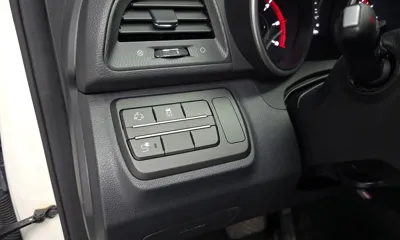 KG_Mobility_Ssangyong TIBOLI 2016, 134931 км, за 5500000 KRW - фото 12