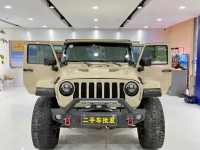 Jeep Wrangler 2016, 120000 км, за 96800 CNY - фото 17