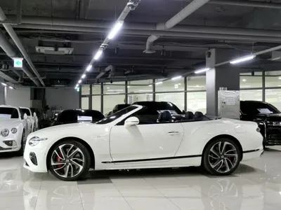 Bentley Continental 2025, 730 км, за 470000000 KRW