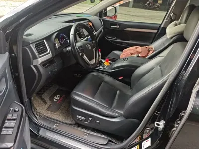 Toyota Highlander 2017, 144800 км, за 72400 CNY - фото 12