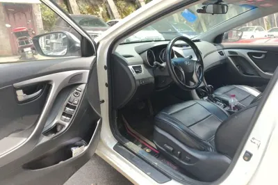 Hyundai Elantra (5th Generation 2015, 197000 км, за 39013.55 CNY - фото 19