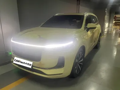 Li Auto Li ONE · 2022 год
