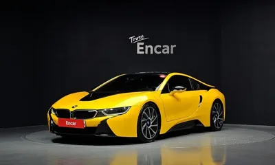 BMW i8 · 2015 год