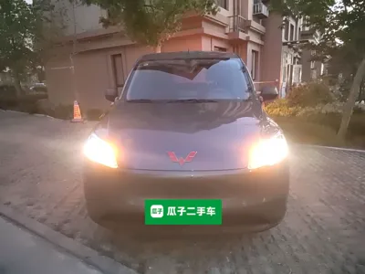 Wuling Hongguang New Energy 2024, 10900 км, за 65669.97 CNY