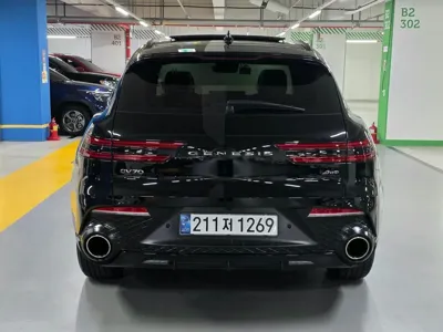 Genesis GV70 2022, 73014 км, за 37500000 KRW