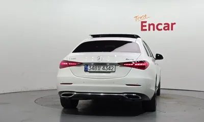 Mercedes-Benz C-Class 2023, 30263 км, за 39800000 KRW