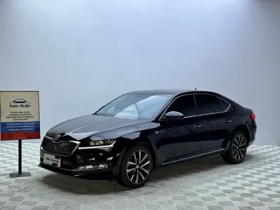 Skoda Superb 2023, 4800 км, за 162800 CNY - фото 1