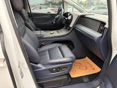 GAC Motor 传祺向往M8 2025, 8000 км, за 278000 CNY - фото 10