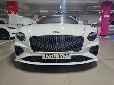 Bentley Continental 2025, 4100 км, за 440000000 KRW