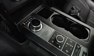Land Rover Discovery 2019, 32967 км, за 32000000 KRW - фото 9