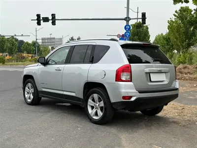 Jeep Compass (Import) 2011, 32000 км, за 25800 CNY - фото 10