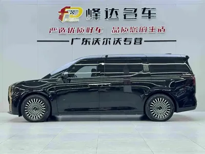 Zeekr 009 2024, 35000 км, за 288000 CNY