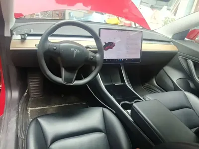 Tesla Model 3 2020, 66800 км, за 104300 CNY - фото 6