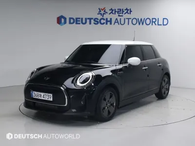 MINI Cooper · 2023 год