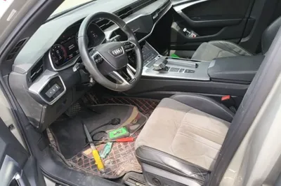 Audi A6L 2019, 95400 км, за 174156.69 CNY - фото 23