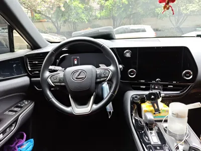 Lexus NX 2023, 13500 км, за 195334.42 CNY - фото 9