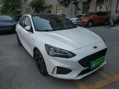 Ford Focus 2020, 54900 км, за 66212.64 CNY - фото 3